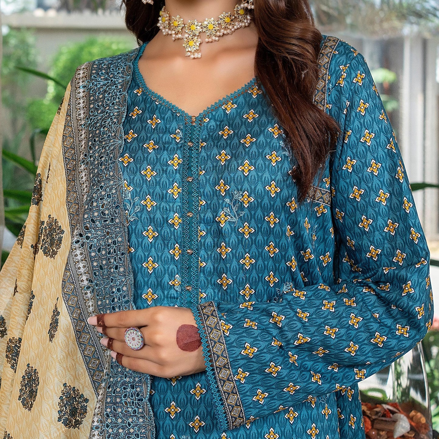 ZESH CUTWORK EMBROIDERED LAWN EDIT' 24 - LS794